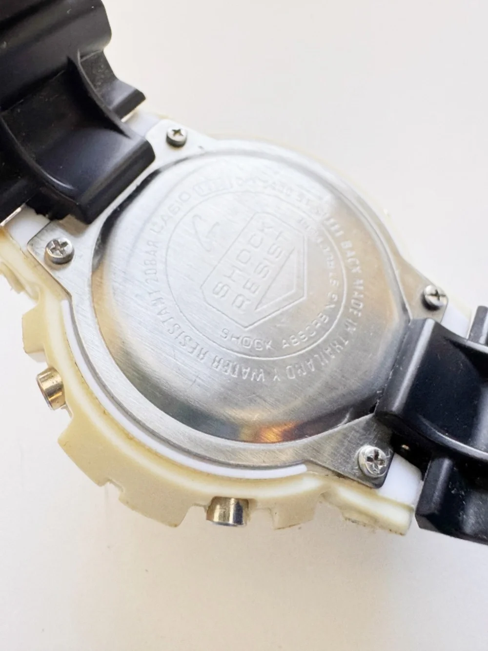 Casio G-Shock DW-6900 White Digital Watch Black Band Working